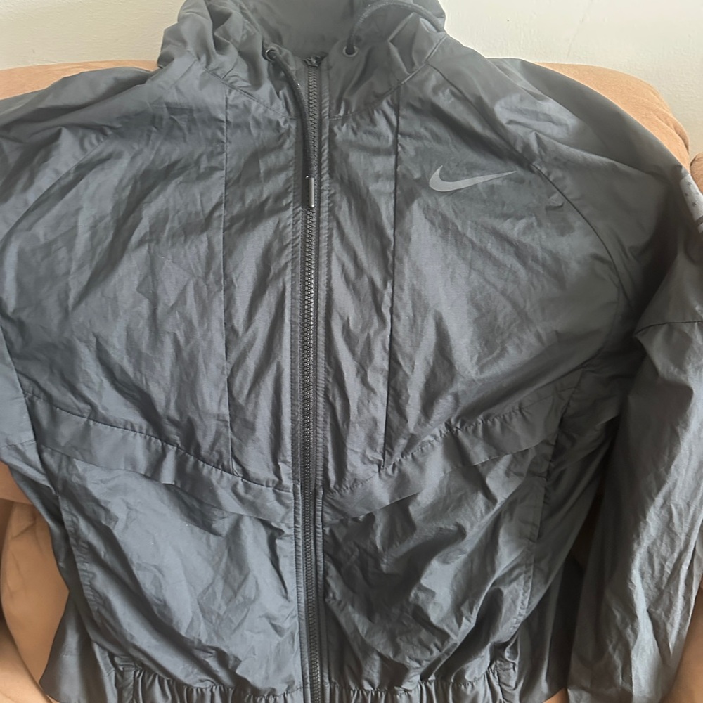 Nike Black track townWindbreaker rain coat with Red Tag size large